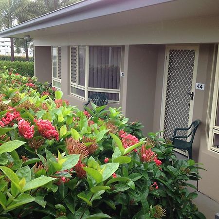 Port Denison Motor Inn Bowen Buitenkant foto